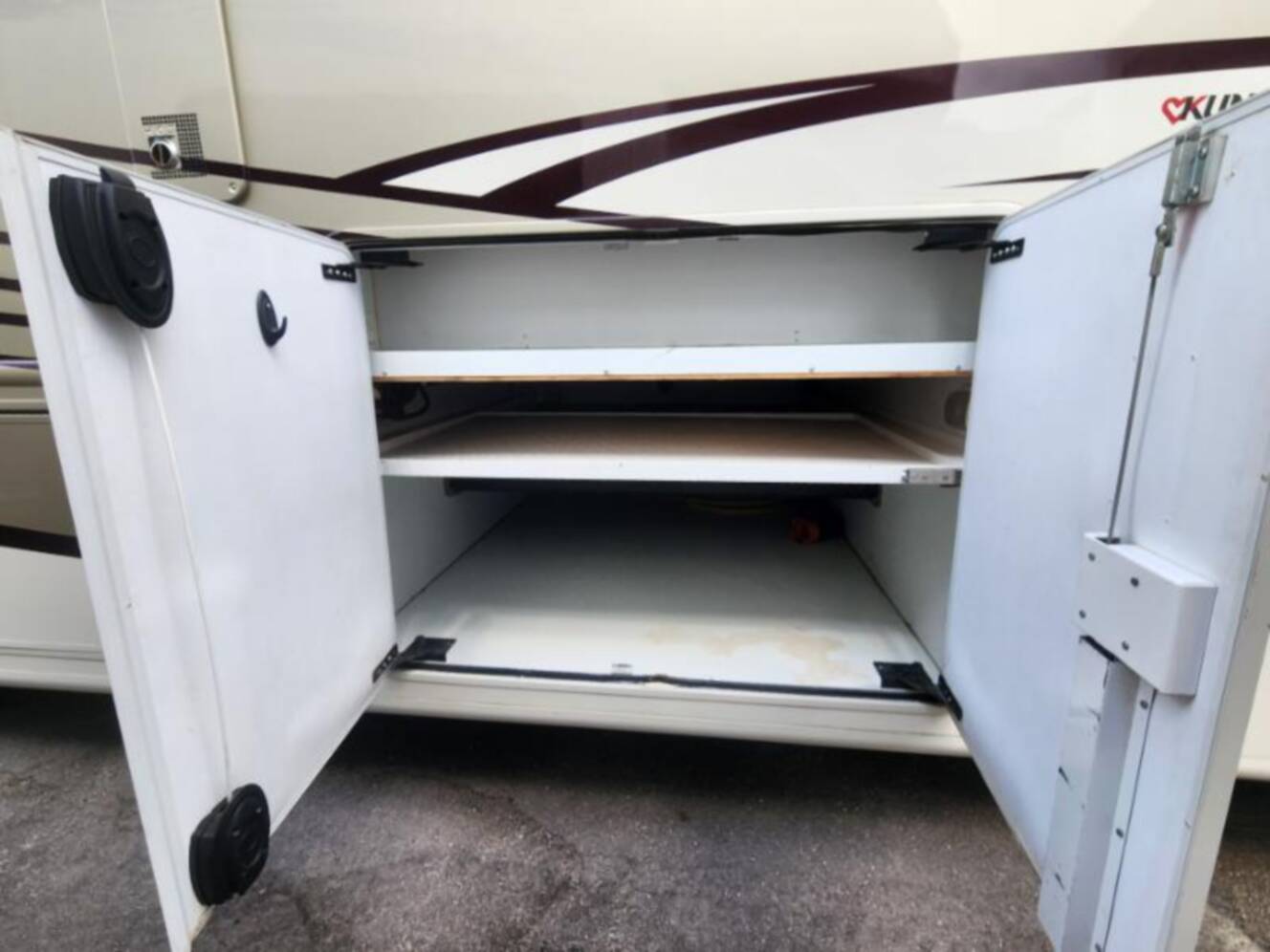 A photo of this 2013 Thor Motor Coach Palazzo 33.2