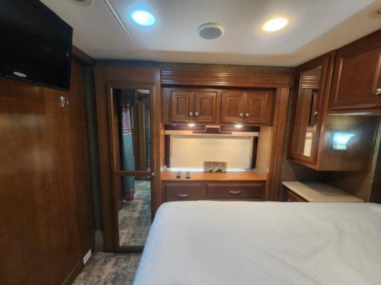 A photo of this 2013 Thor Motor Coach Palazzo 33.2