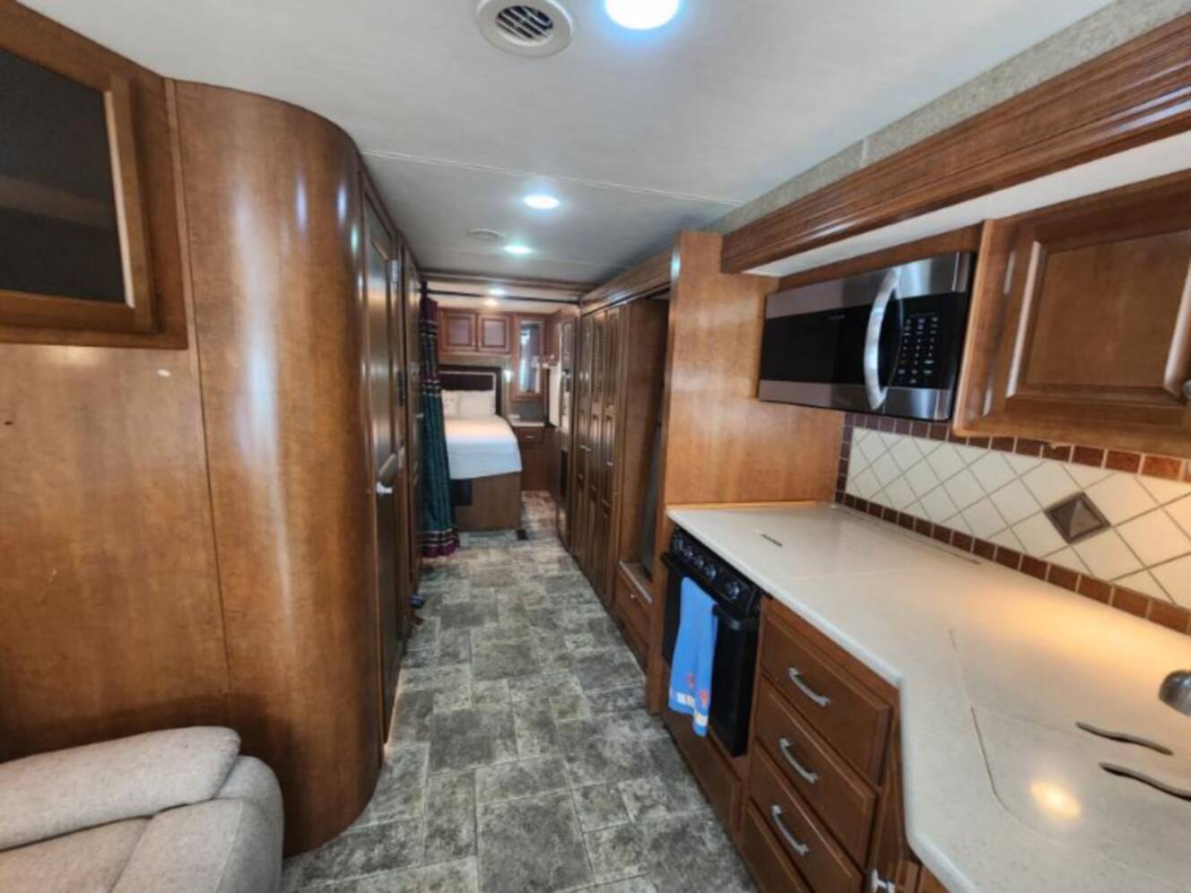 A photo of this 2013 Thor Motor Coach Palazzo 33.2