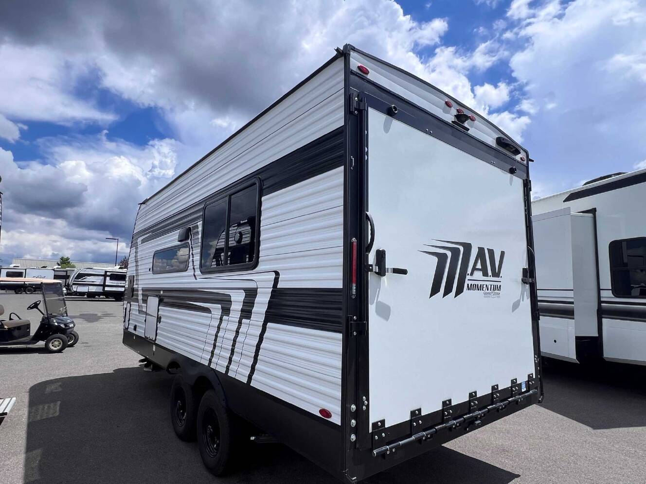 A photo of this 2027 Jayco Precept 34G