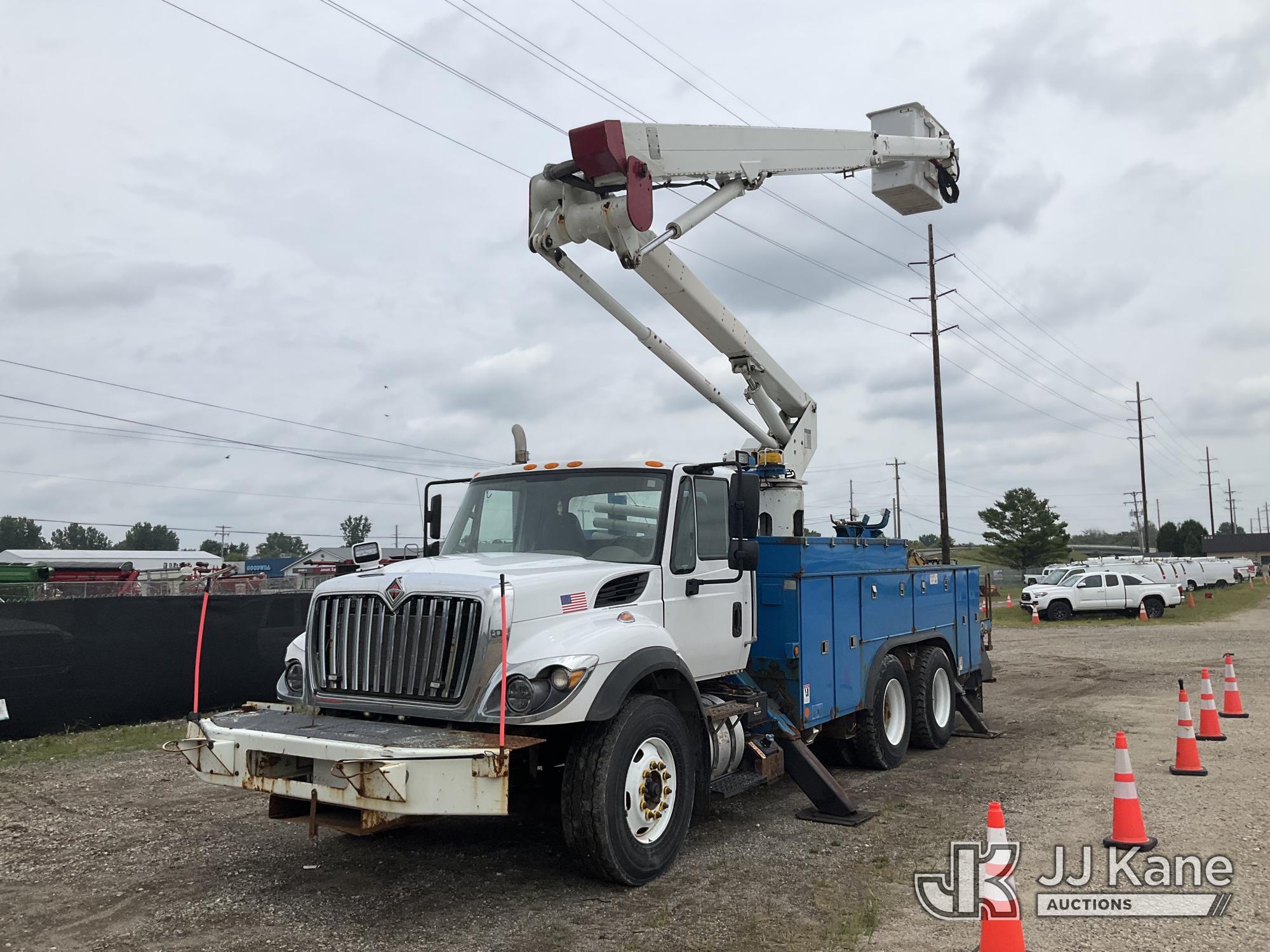 2017 International WorkStar 7400 in Charlotte, MI