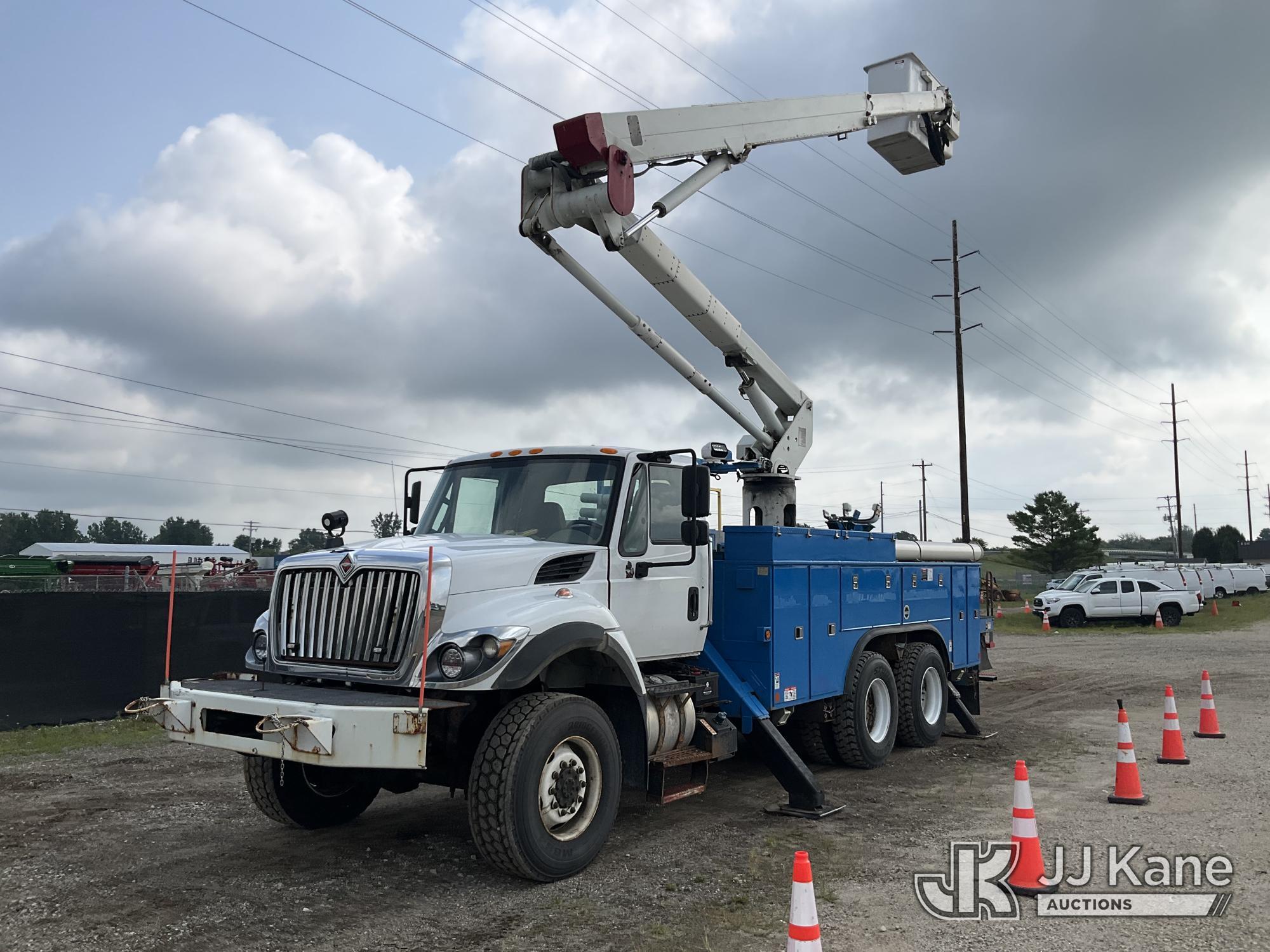 2017 International 7400 in Charlotte, MI