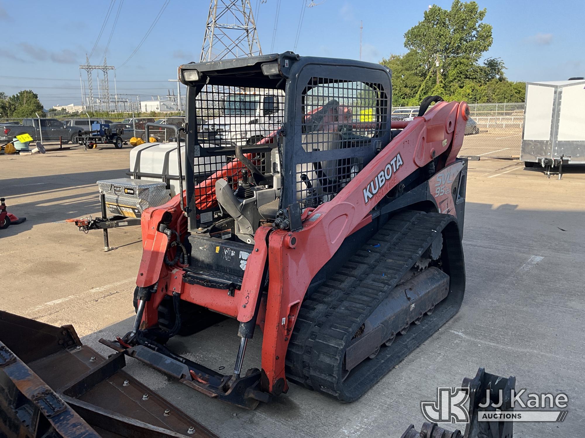 2017 Kubota SVL95-2S in Plano, TX