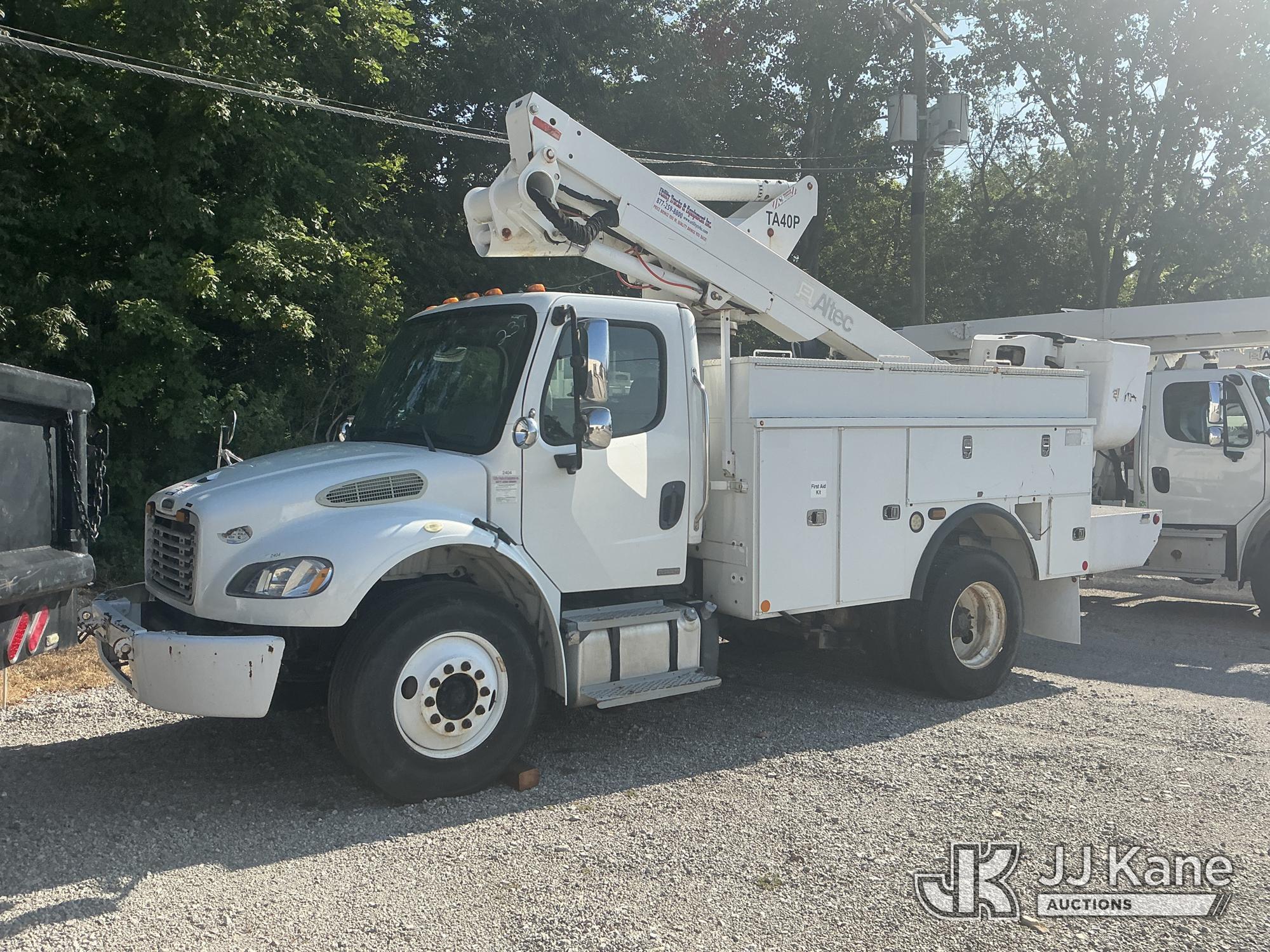 2011 FREIGHTLINER BUSINESS CLASS M2 106 in Fort Wayne, IN