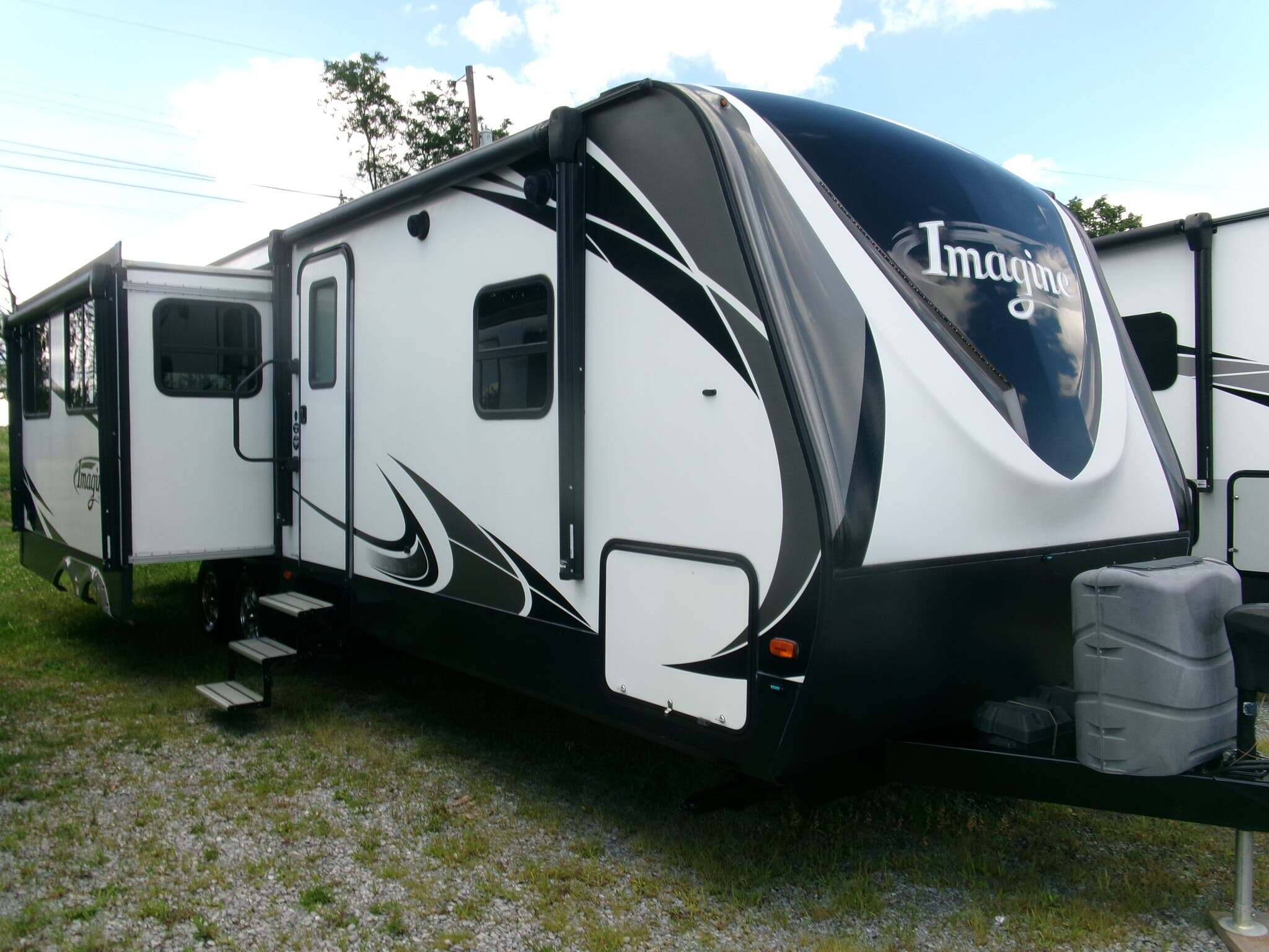 2016 Grand Design Imagine 2950RL in duncansville PA