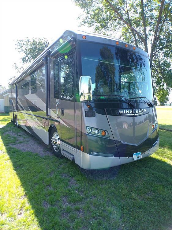 2016 Winnebago Journey 42E in graceville MN