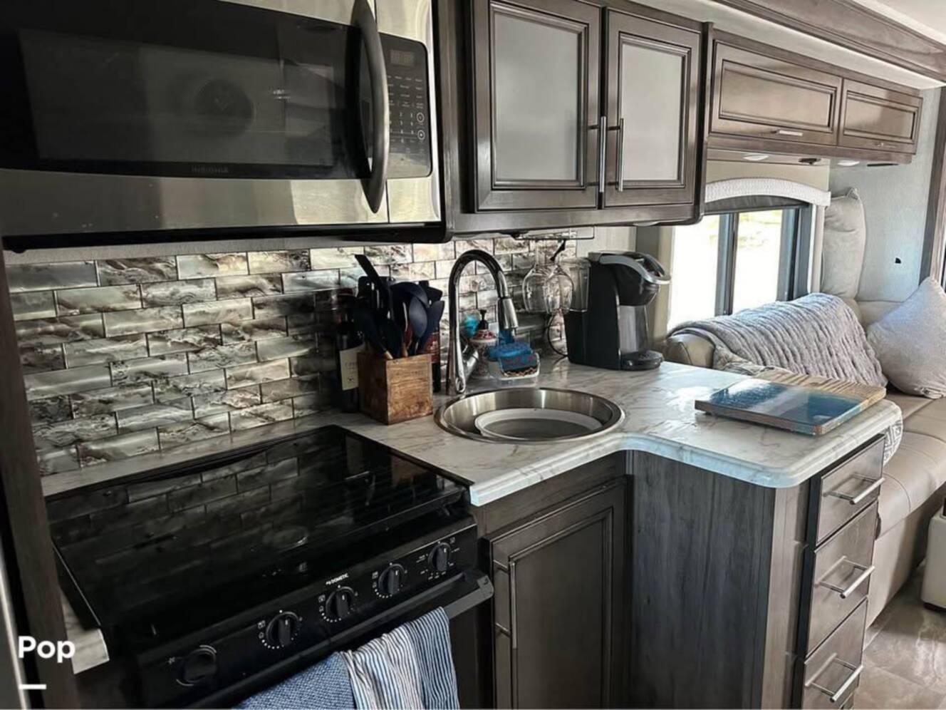 A photo of this 2023 Fleetwood Flair 29m