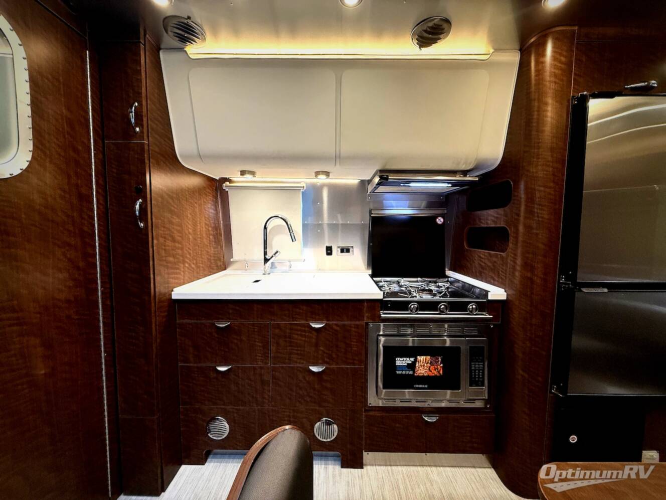 A photo of this 2021 Airstream Globetrotter 23FB
