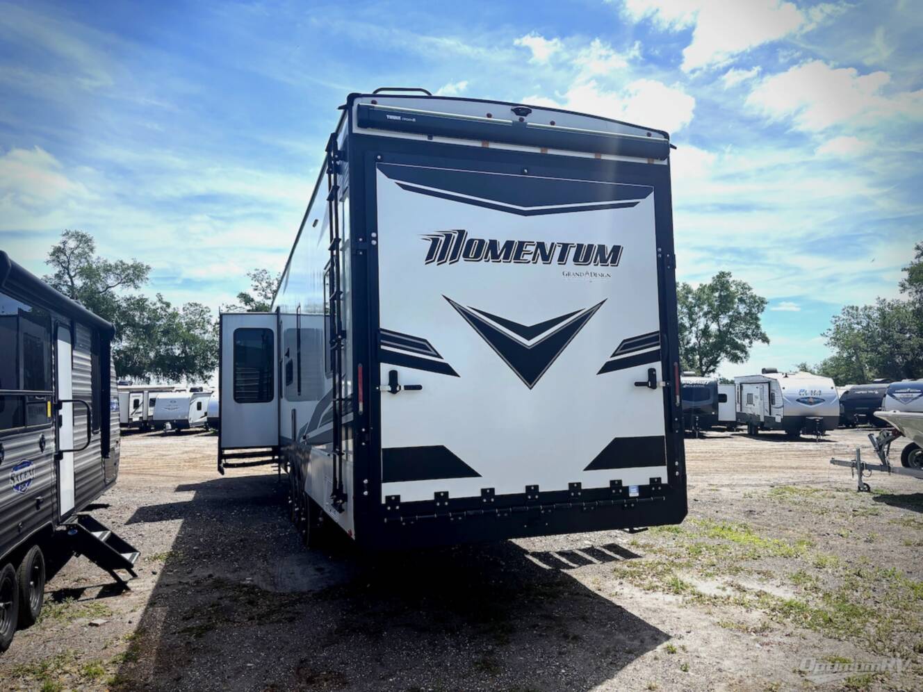 A photo of this 2024 Grand Design Momentum G-Class 415G