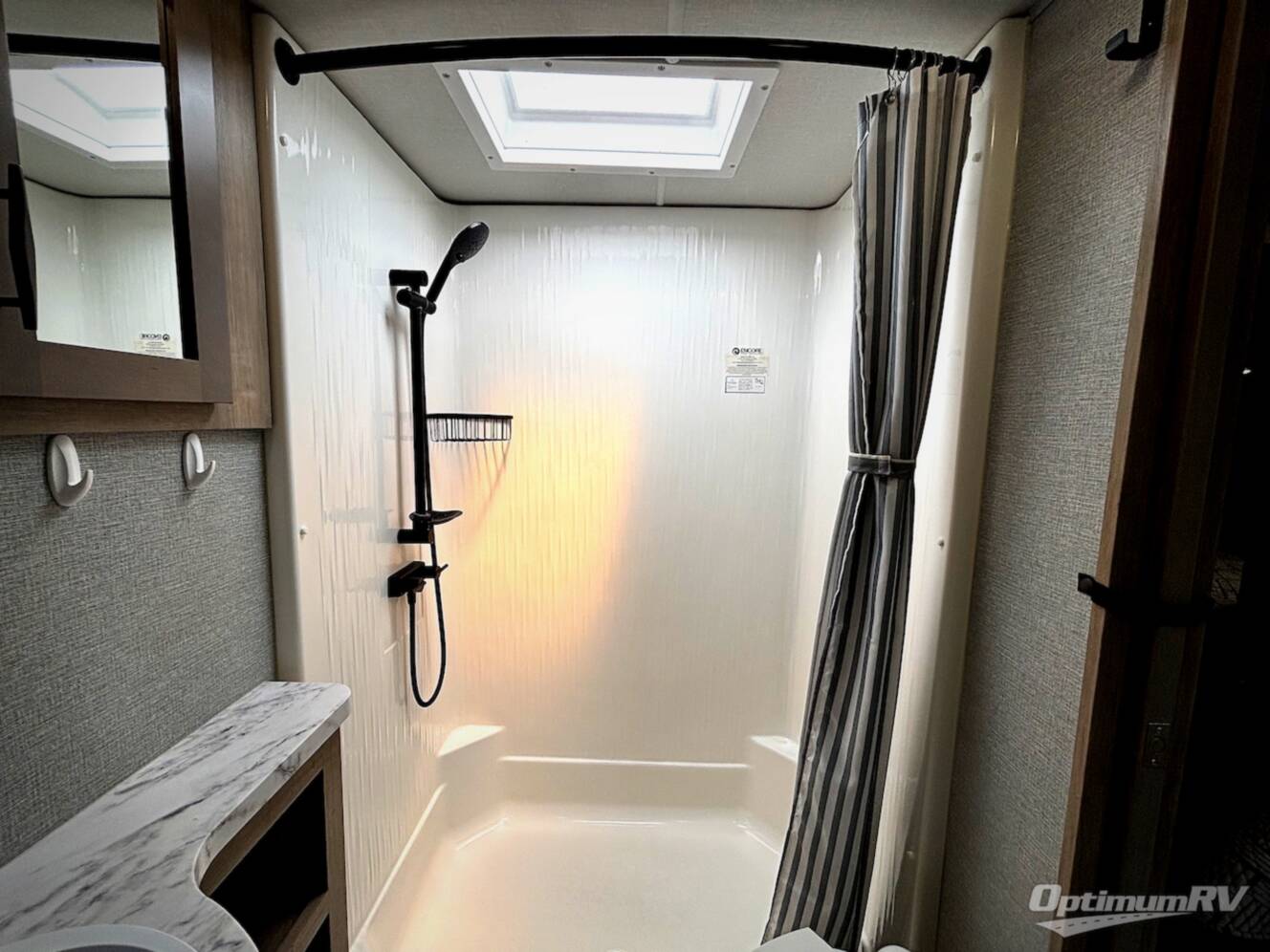 A photo of this 2024 Grand Design Momentum G-Class 415G