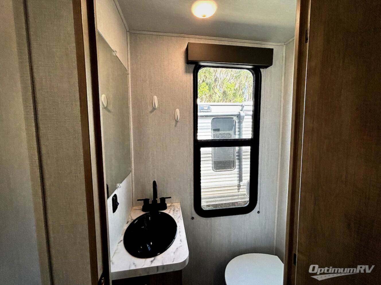 A photo of this 2024 Grand Design Momentum G-Class 415G