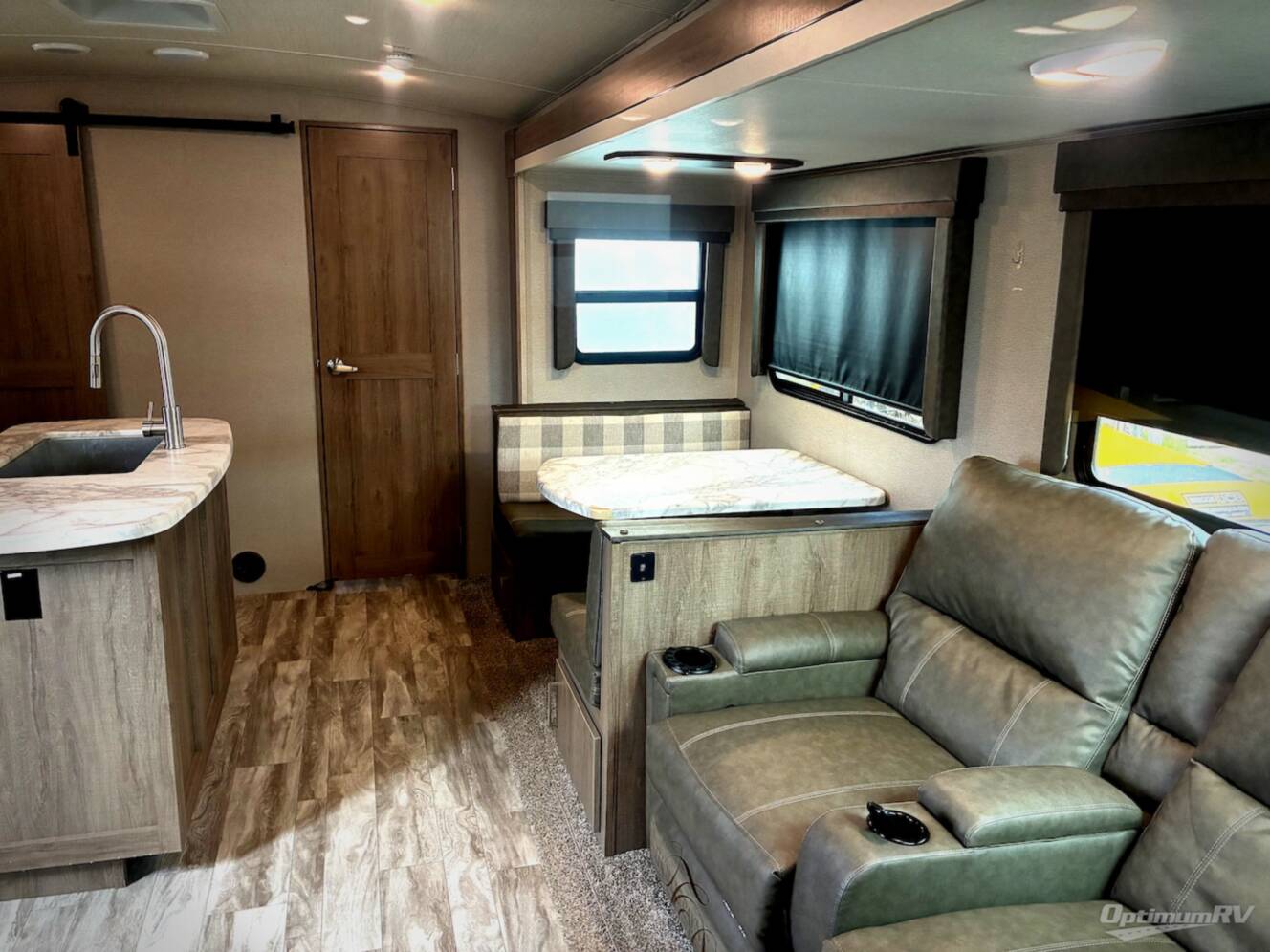 A photo of this 2022 Grand Design Imagine 3250BH
