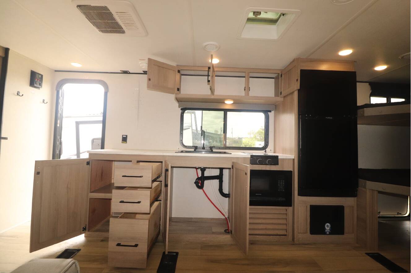A photo of this 2025 Keystone Coleman 25B