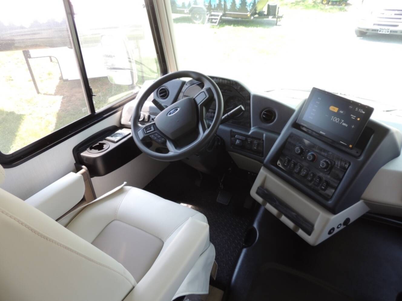 A photo of this 2027 Forest River Georgetown Gt3 29S3
