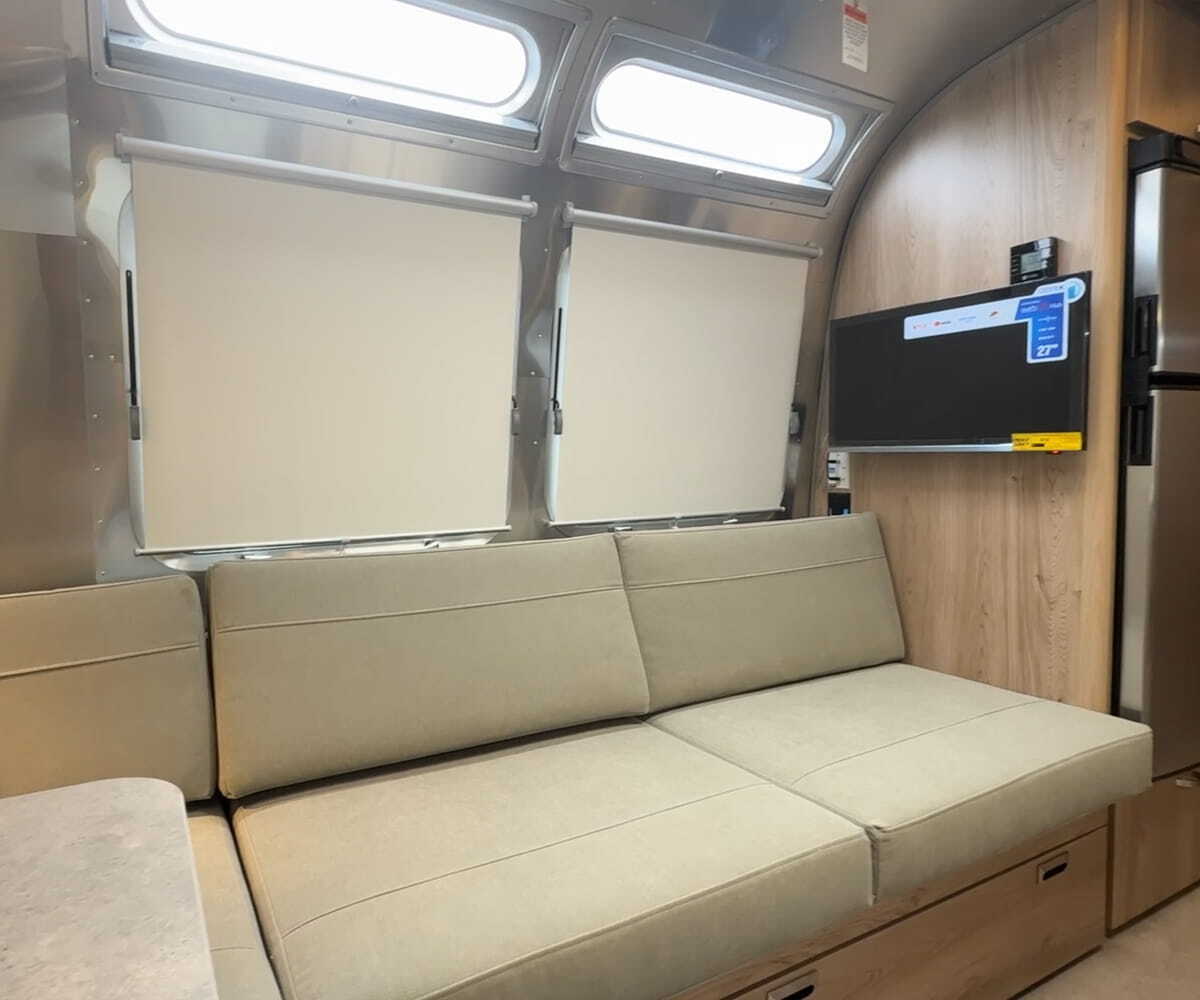 2027 Airstream Flying Cloud 25FB Twin in columbus OH