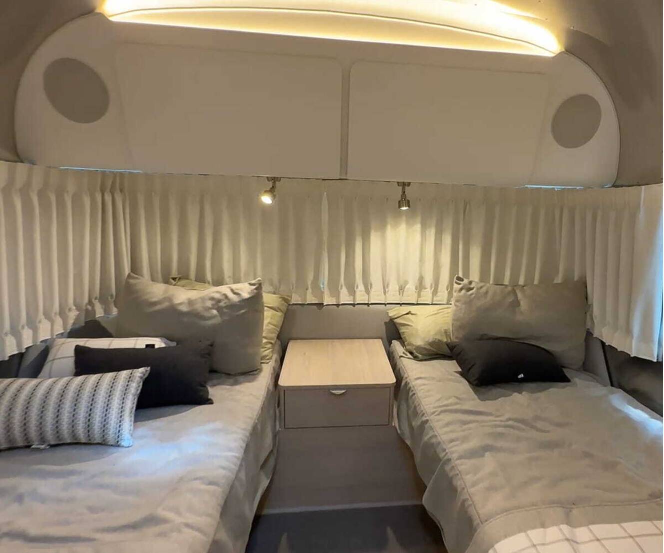 A photo of this 2022 Airstream Globetrotter 27FB Twin
