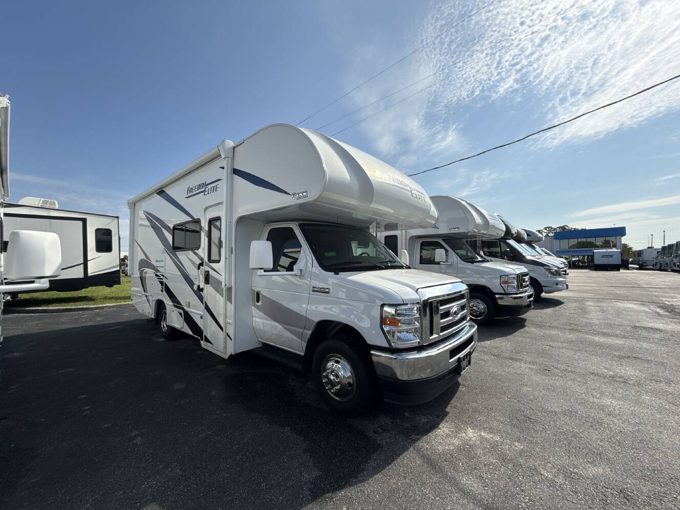 A photo of this 2022 Thor FREEDOM ELITE 24HE