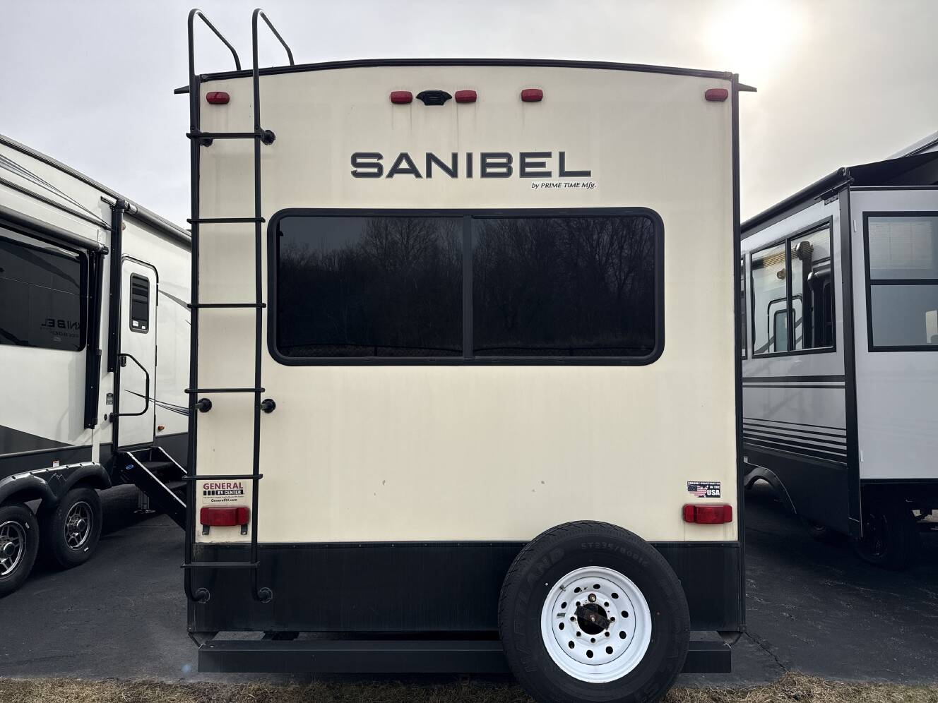 A photo of this 2021 Prime Time SANIBEL 3102RSWB