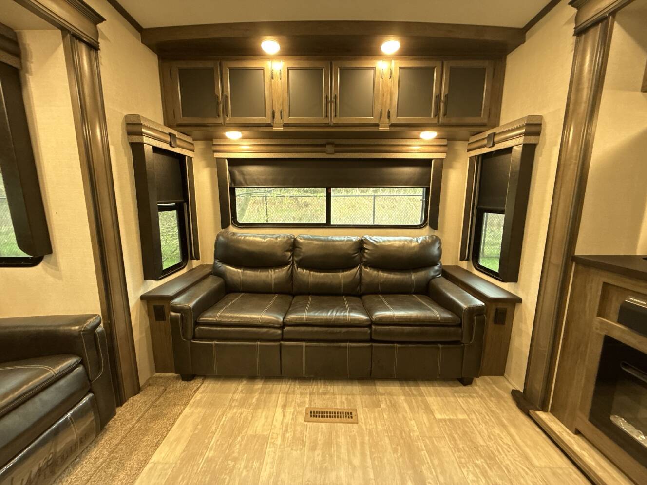 A photo of this 2021 Prime Time SANIBEL 3102RSWB