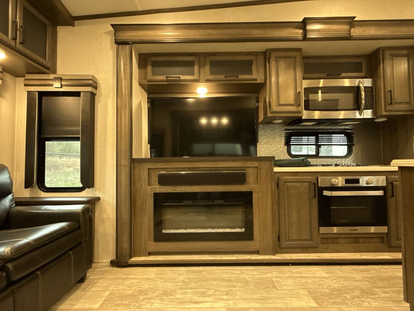 A photo of this 2021 Prime Time SANIBEL 3102RSWB
