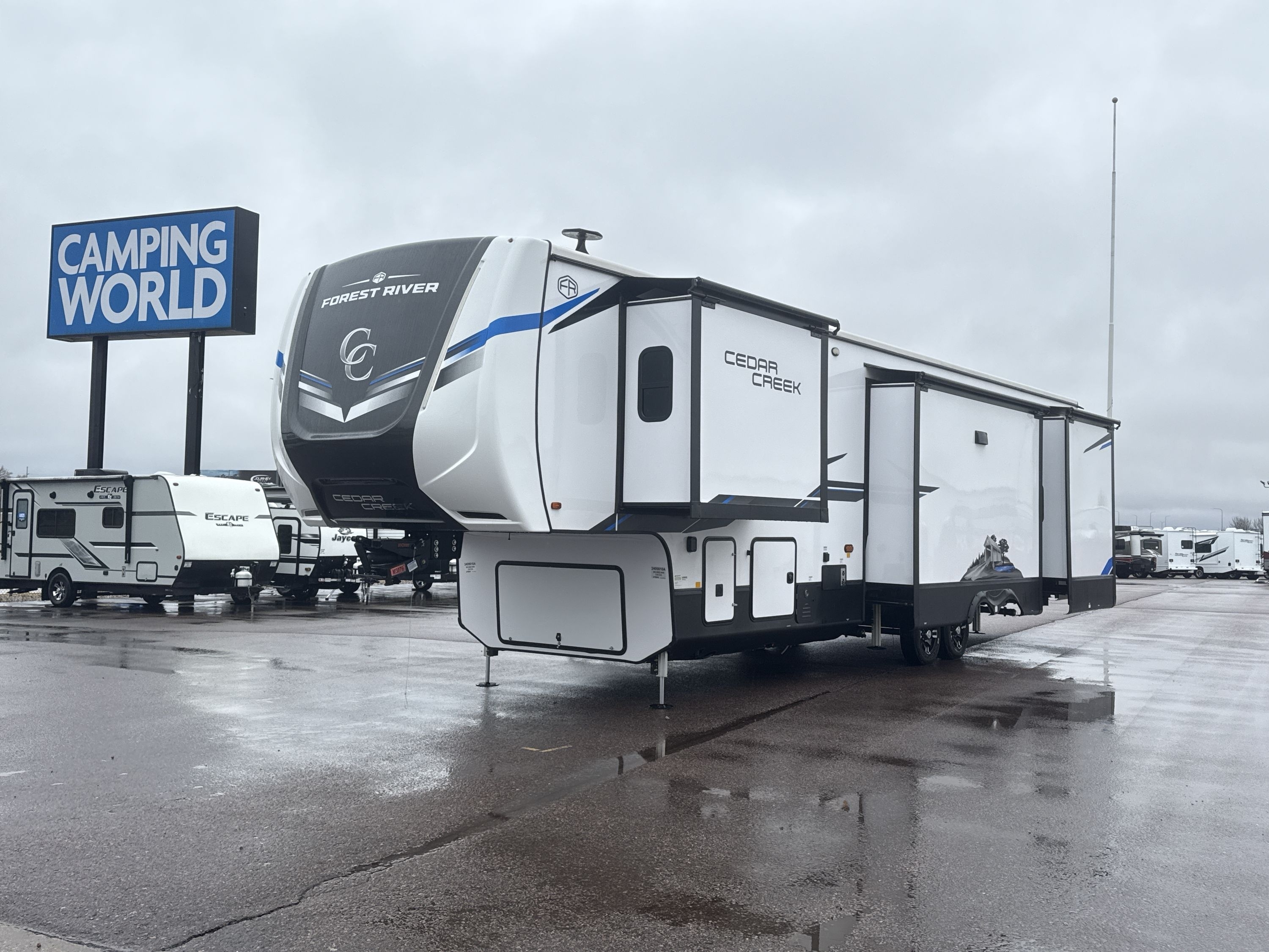 2025 Forest River CEDAR CREEK 379BHO RV