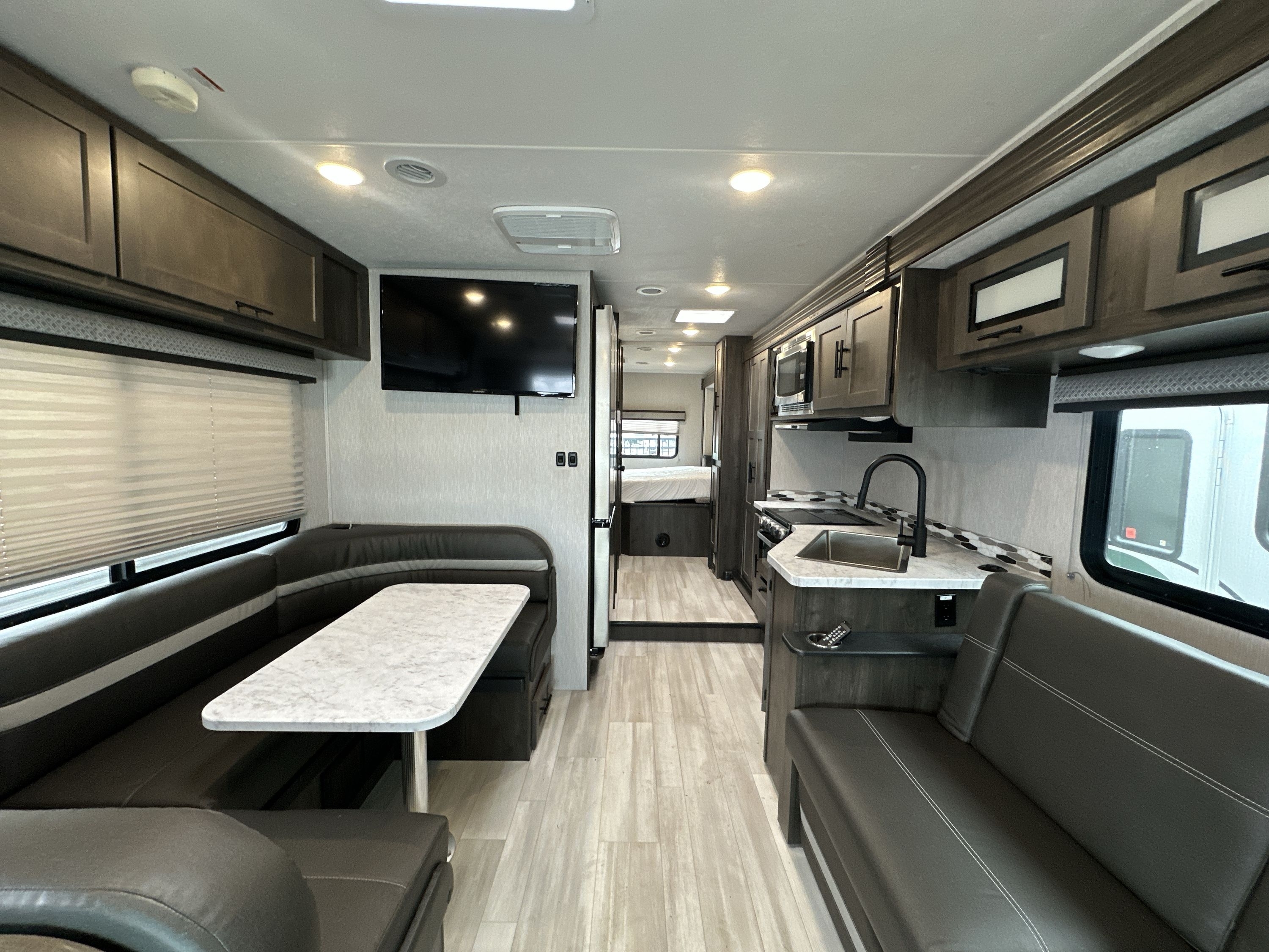 2023 Coachmen LEPRECHAUN 311FS in rossford OH