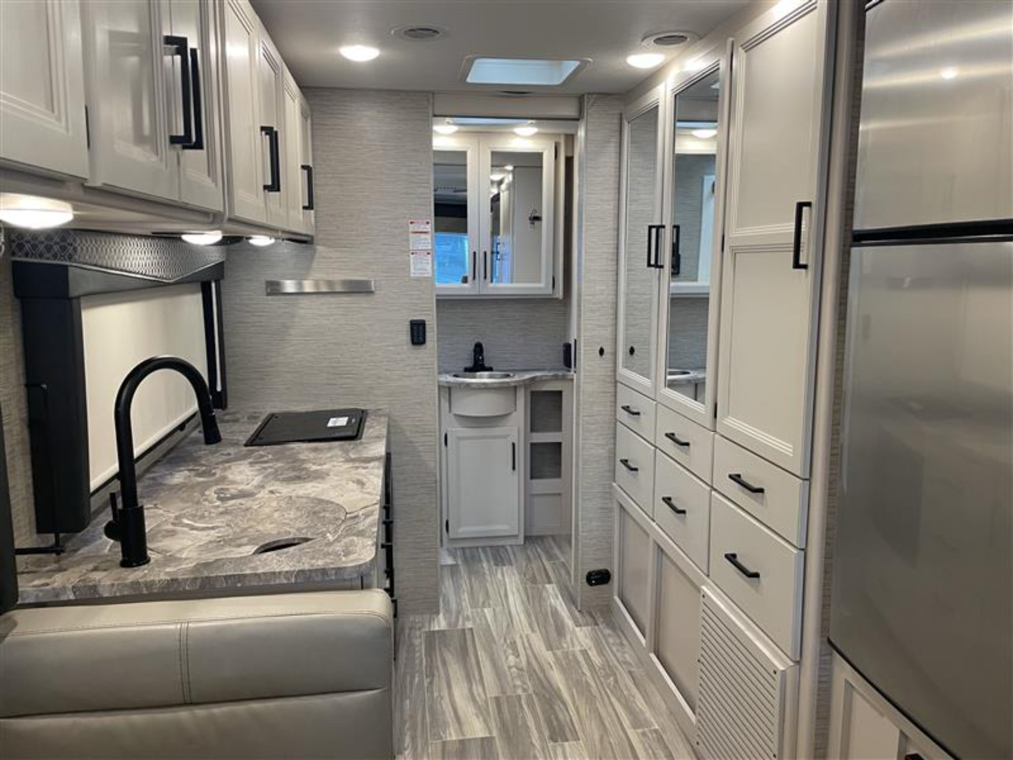 2021 Thor AXIS 24.3 in cocoa FL