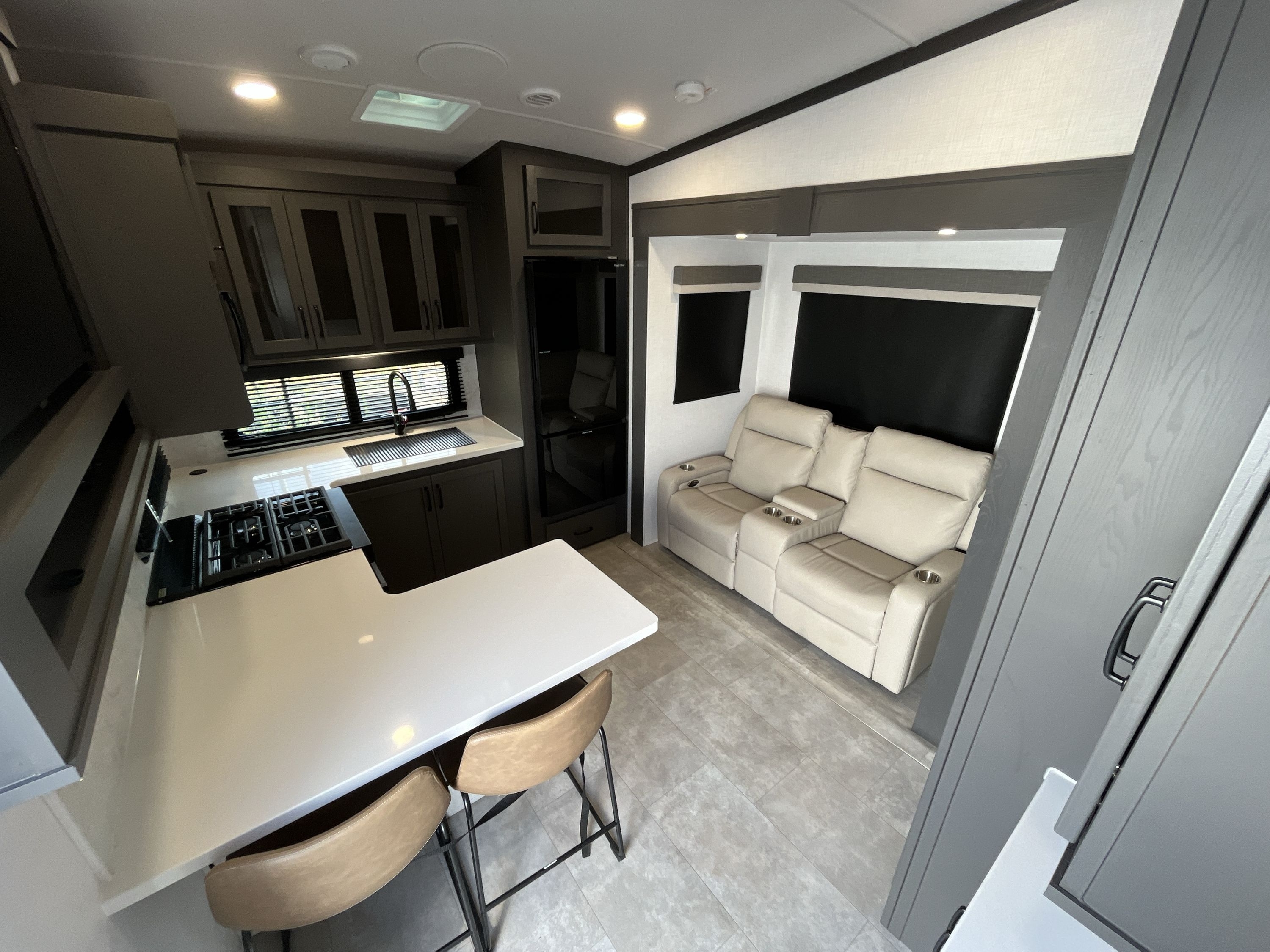 2025 Forest River ROCKWOOD SIGNATURE 281RK in san diego CA