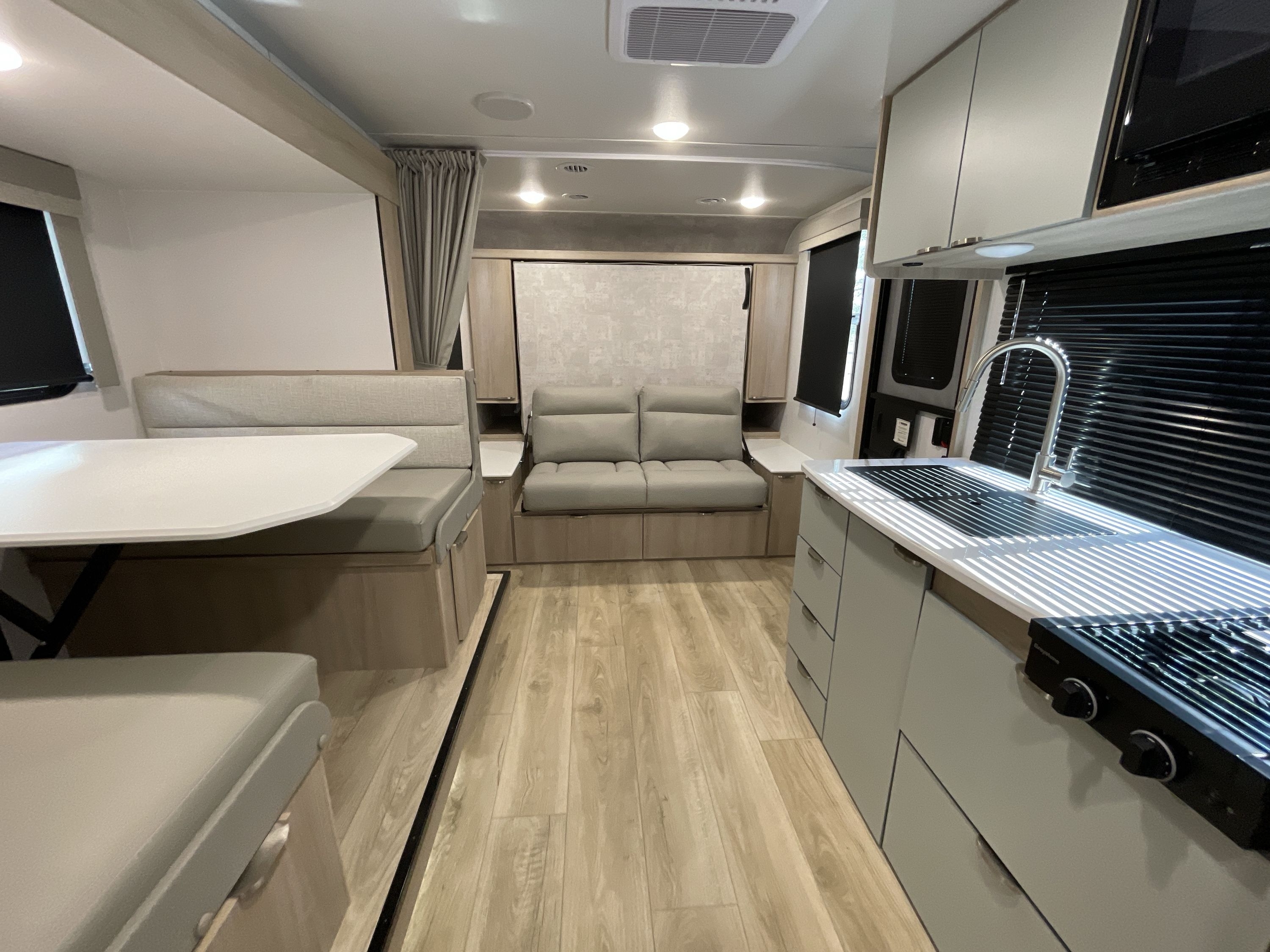 2025 Winnebago MICRO MINNIE 2108DS in tucson AZ