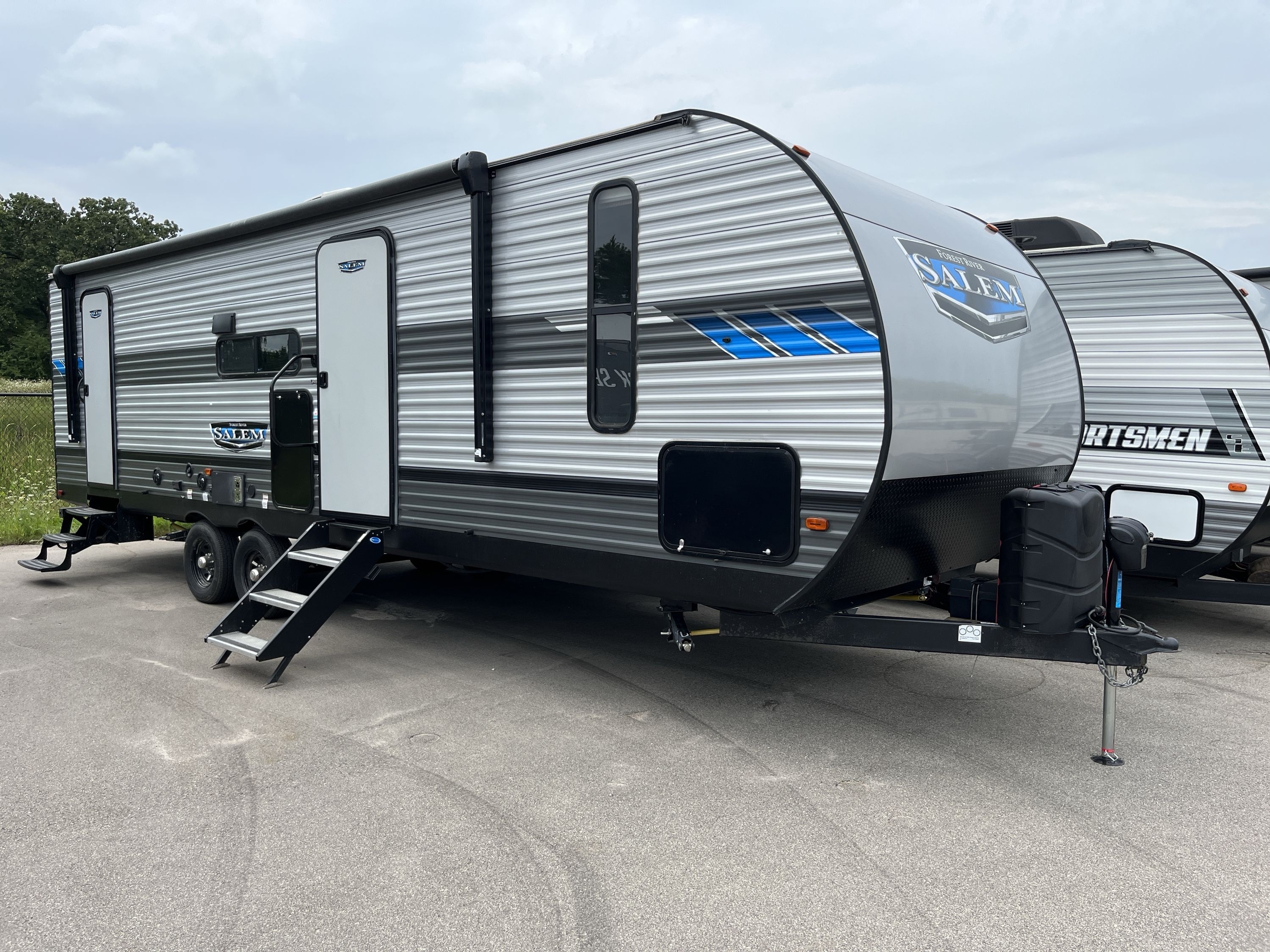 2022 Forest River SALEM 26DBUD in oshkosh WI