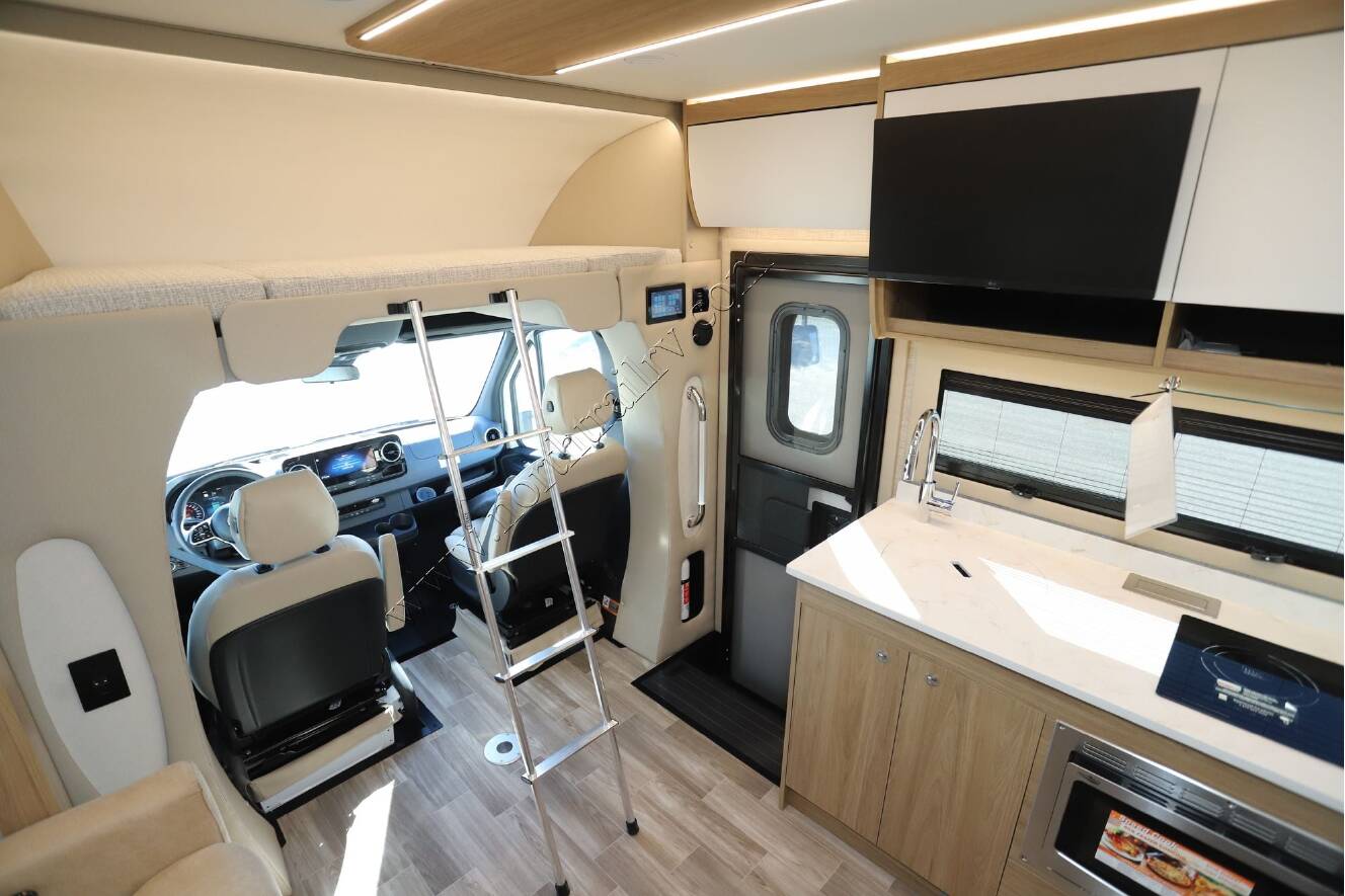 A photo of this 2026 Tiffin Motor Homes Wayfarer 25XLW
