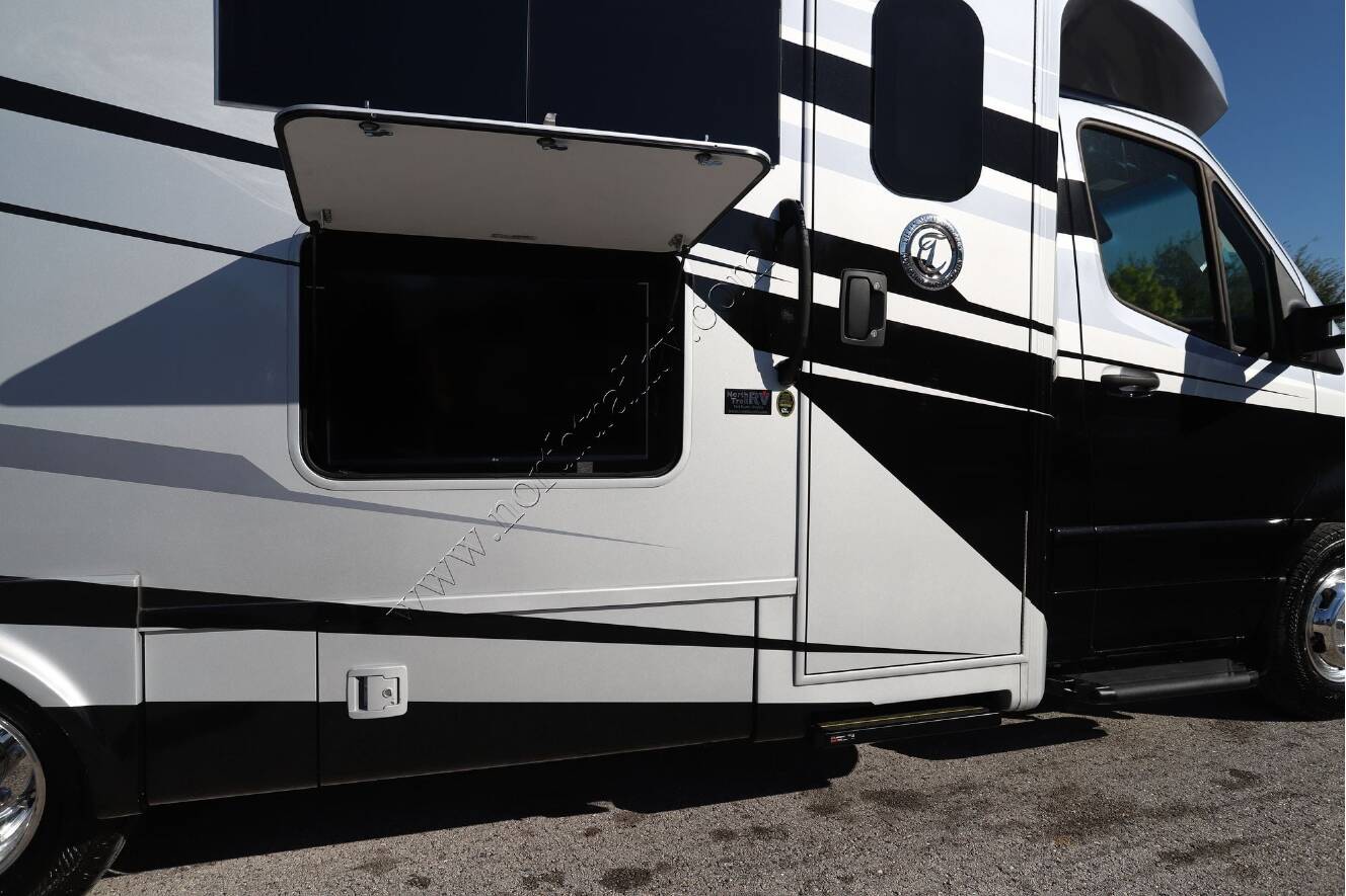 A photo of this 2026 Tiffin Motor Homes Wayfarer 25XLW