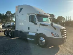 2020 FREIGHTLINER CASCADIA 126