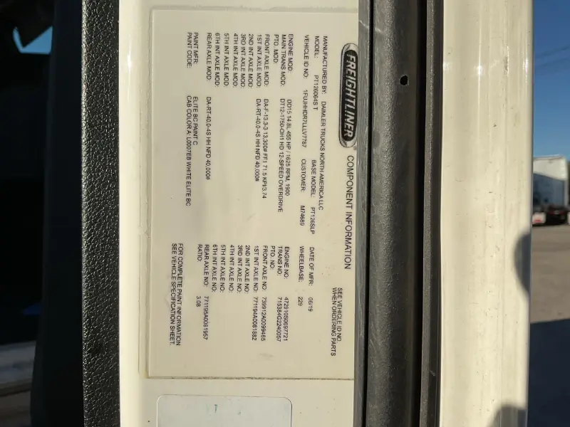 2020 FREIGHTLINER CASCADIA 126