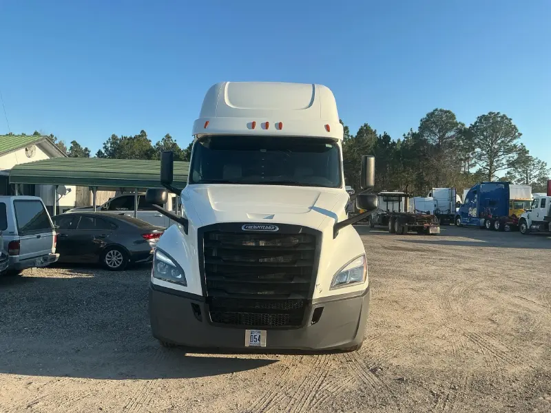 2020 FREIGHTLINER CASCADIA 126