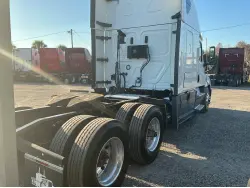 2020 FREIGHTLINER CASCADIA 126