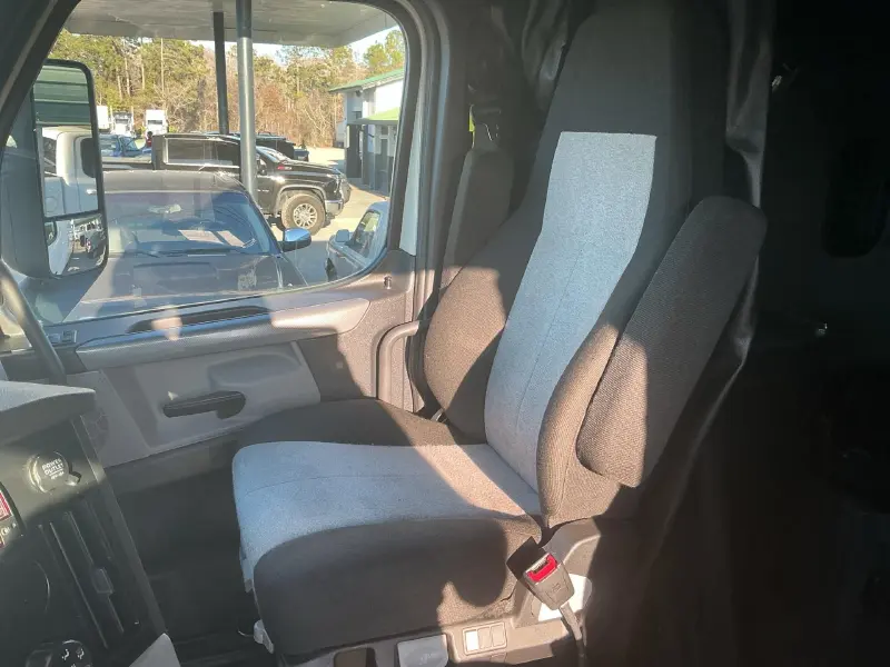 2020 FREIGHTLINER CASCADIA 126