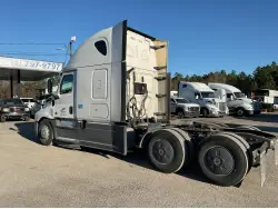 2020 FREIGHTLINER CASCADIA 126