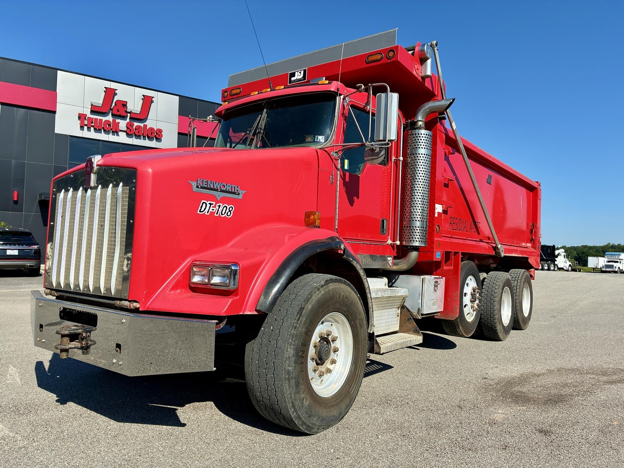 2007 KENWORTH T800 in Chatham, VA