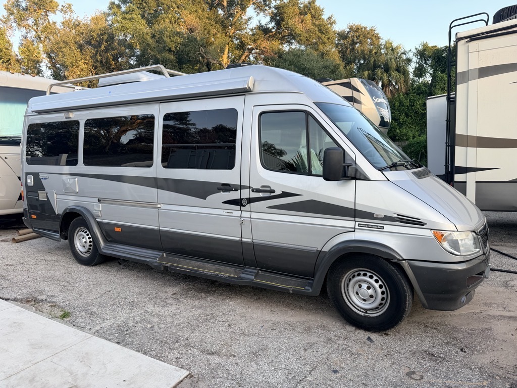 2004 Airstream INTERSTATE RV