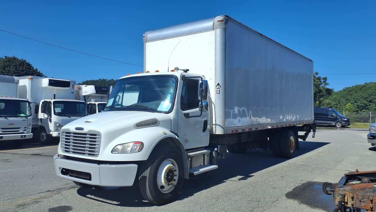 2020 FREIGHTLINER BUSINESS CLASS M2 106 in Salisbury, MA