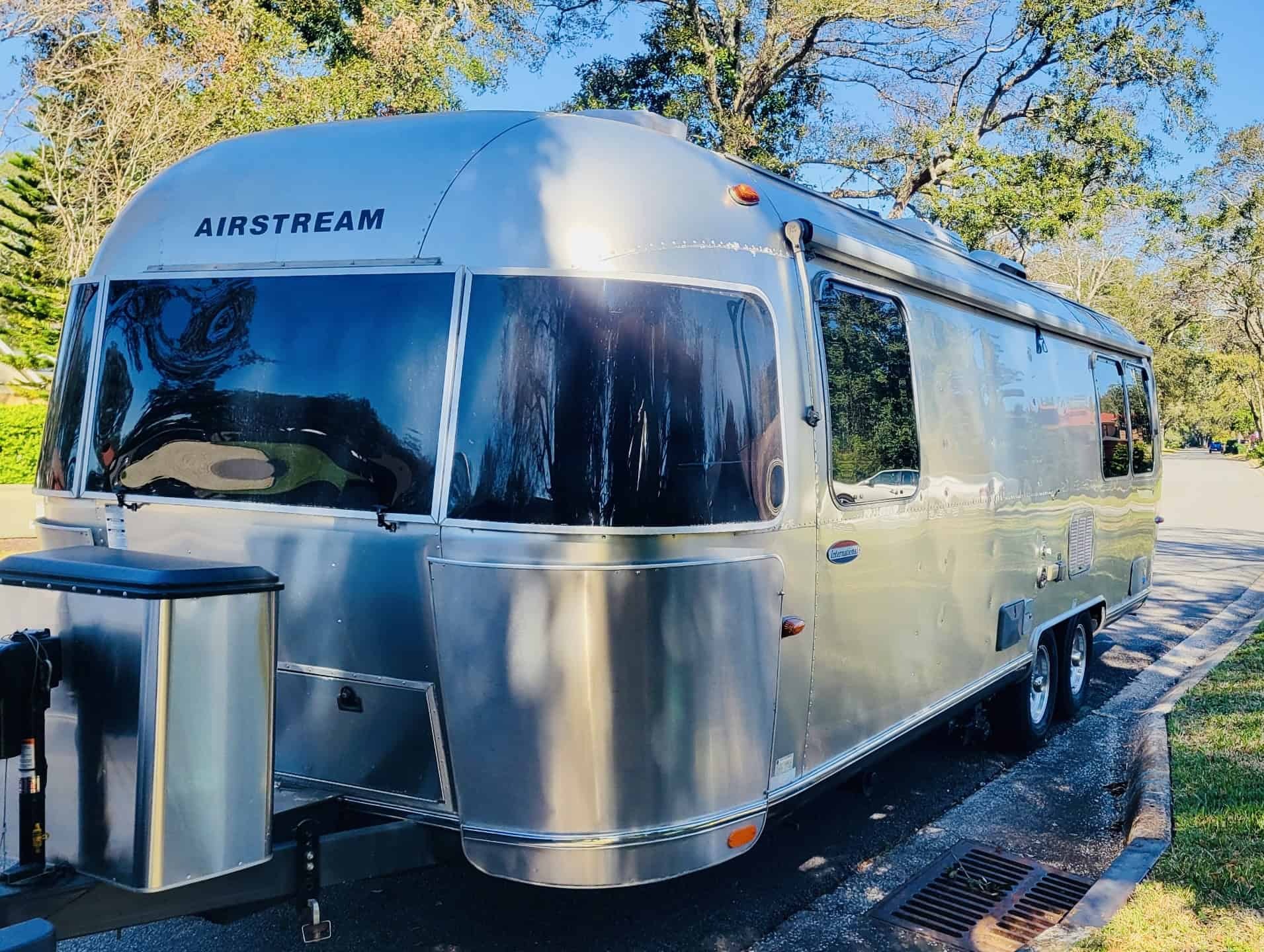 2009 Airstream INTERNATIONAL OCEAN BREEZE 27FB RV