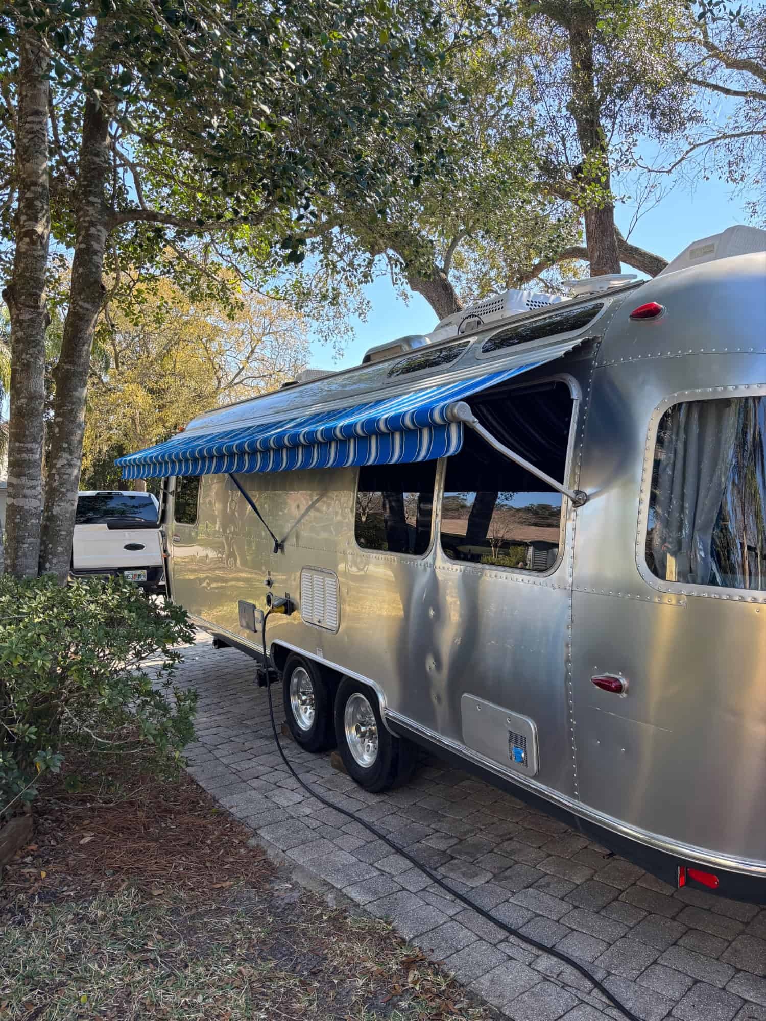 2009 Airstream INTERNATIONAL OCEAN BREEZE 27FB in neptune beach FL