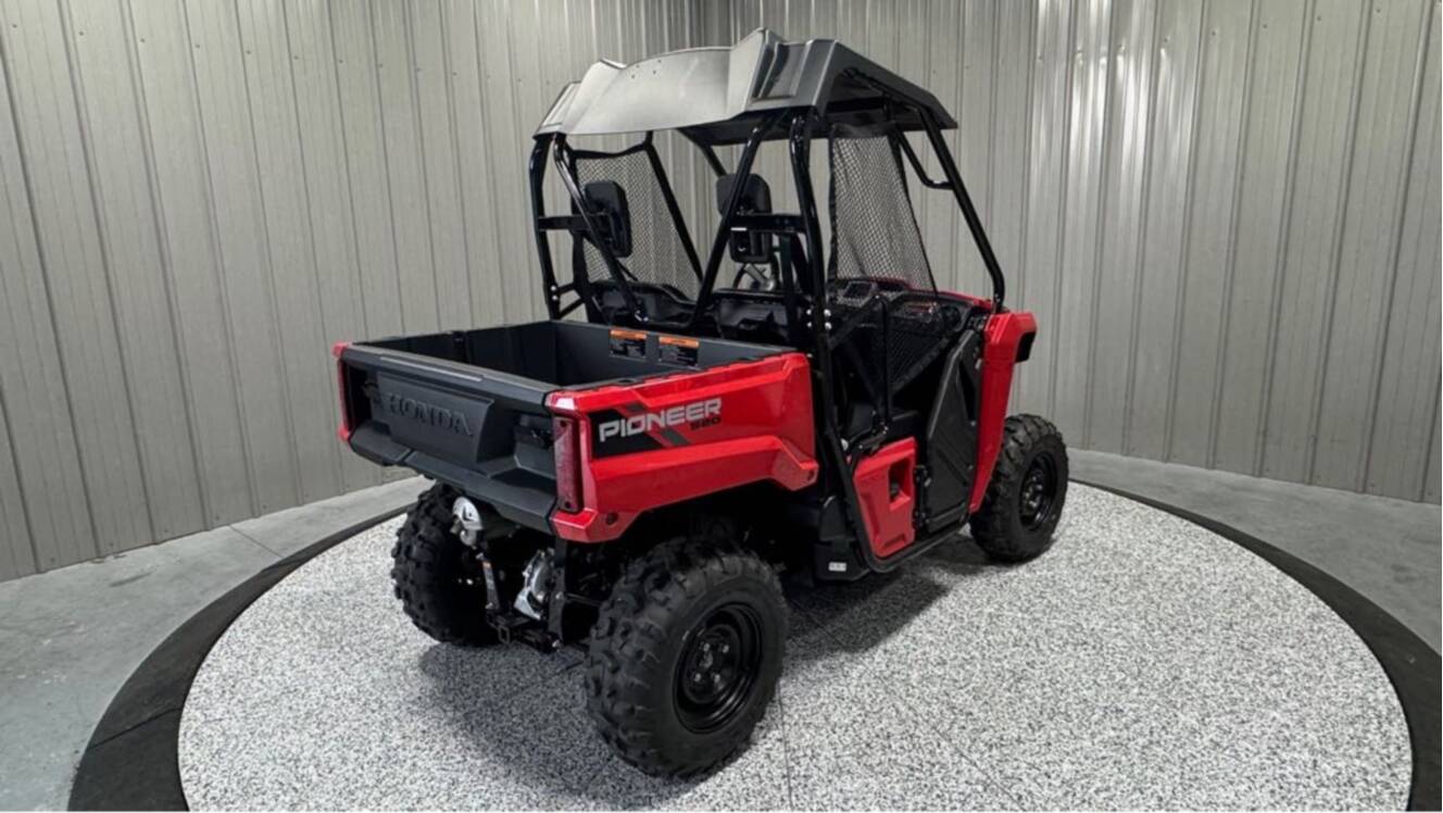 A photo of this 2026 Honda Pioneer 520