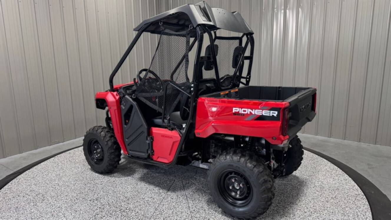 A photo of this 2026 Honda Pioneer 520