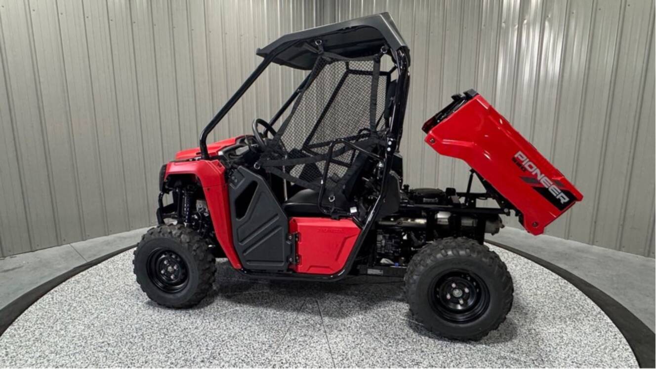 A photo of this 2026 Honda Pioneer 520