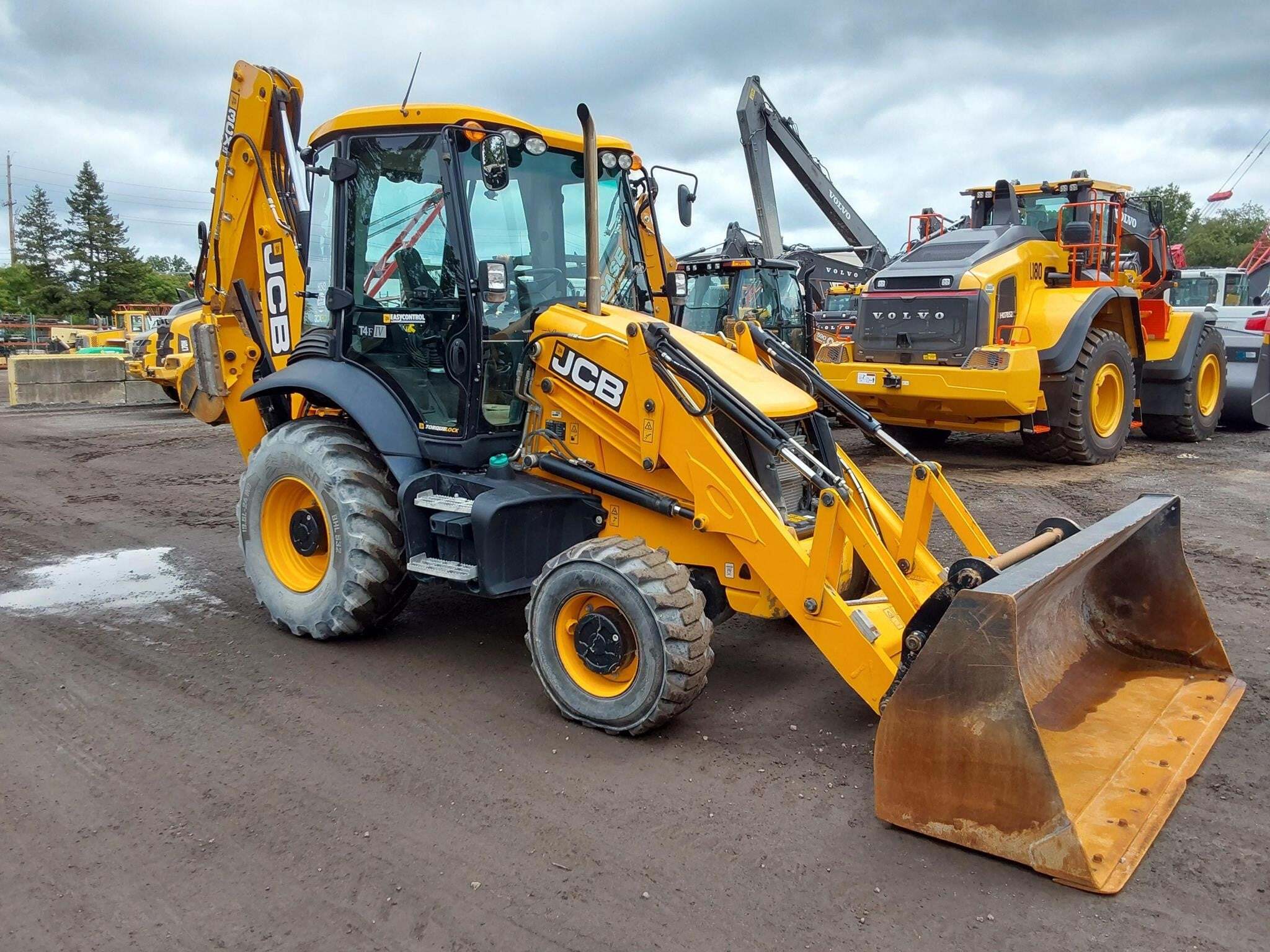 2022 JCB 3CX14 SUPER in Piscataway, NJ