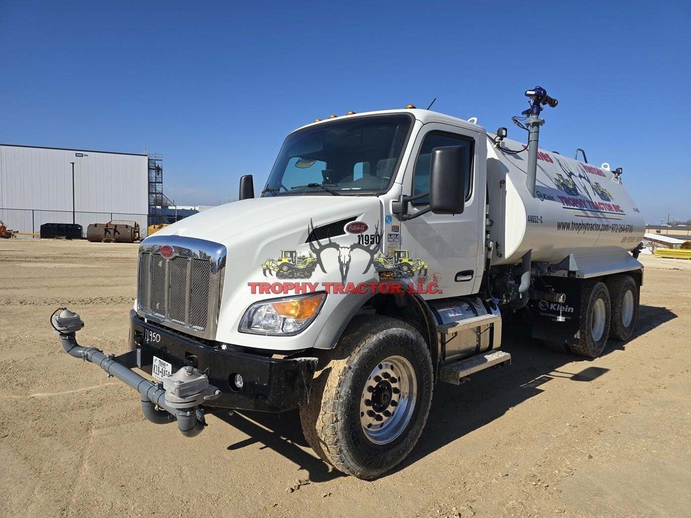 2025 PETERBILT 548 in Burleson, TX