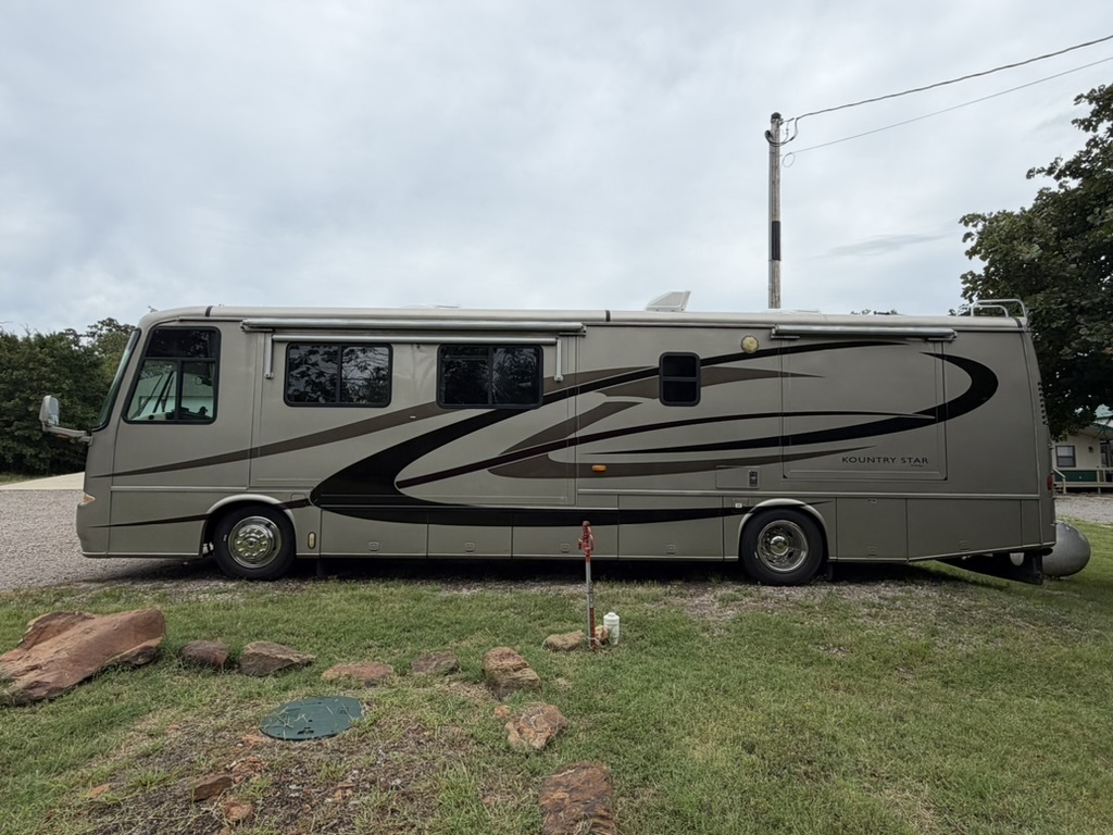 2004 Newmar KOUNTRY STAR 3907KSDP in cookson OK