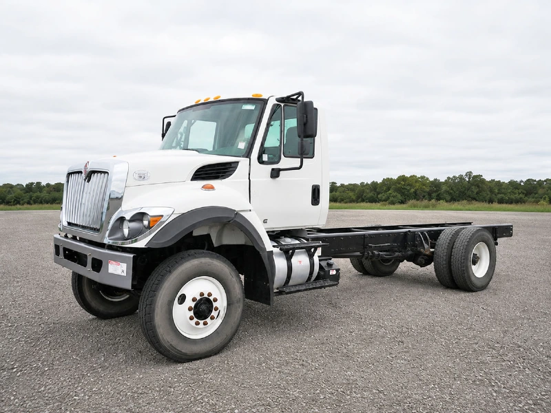 2019 INTERNATIONAL 7300 4X4 AWD CAB CHASSIS TRUCK